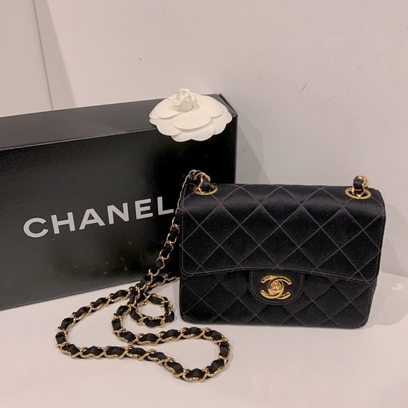 Rare 🖤 CHANEL Vintage Silk Satin Small “5 Series” Mini Quilted